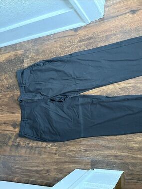 Jos A Bank Traveler Collection Tailored Men's Black Chino Pants